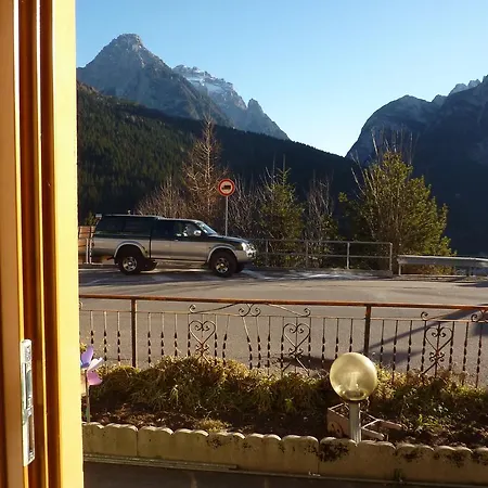 Lory San Pietro di Cadore